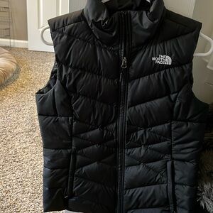 Perfect north face vest